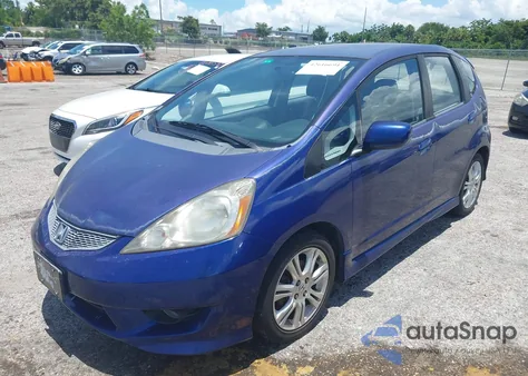 2010 Honda Fit Sport z USA, uszkodzony, nr VIN JHMGE8H47AS008199